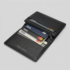 Porte Cartes Cuir Homme Zippé — gros plan sur la matière cuir grainé